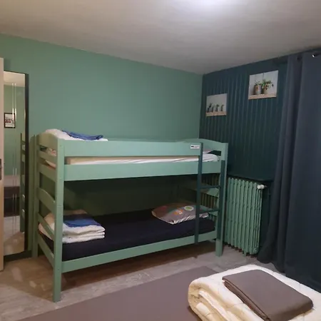 Toutou 12/14 Personnes Dağ evi *